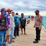 Tindak Lanjuti Himbauan BMKG Tentang Adanya Perubahan Cuaca, Kapolsek Pulau 9 Pantau Pantai Pulau Kambuno