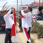 Forkompimcan Dan Warga Kibarkan Ratusan Bendera Merah Putih Di Sepanjang Jalan Kota Sebatik