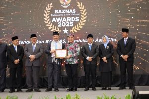 wali.kota.tarakan.raih.penghargaan.kepala.daerah.pendukung.gerakan.zakat.indonesia