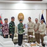 Gubernur Paparkan Kesiapan Total Sekolah Rakyat di Hadapan Menteri Transmigrasi