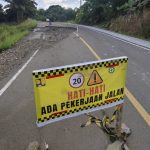 Jalan Utama Sebatik Rusak Parah, Hanya Separuh Jalur Bisa Dilalui
