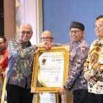 Jejak Pengabdian di Perantauan, Gubernur Raih Penghargaan PWI Sulsel Awards 2026